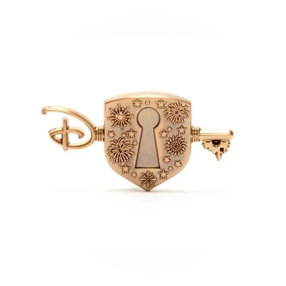 Disney Parks Store Key and Lock Pin ~ Pristine